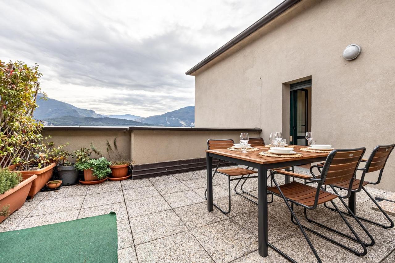 La Terrazza Di Vincent Sul Garda Daire Riva del Garda Dış mekan fotoğraf